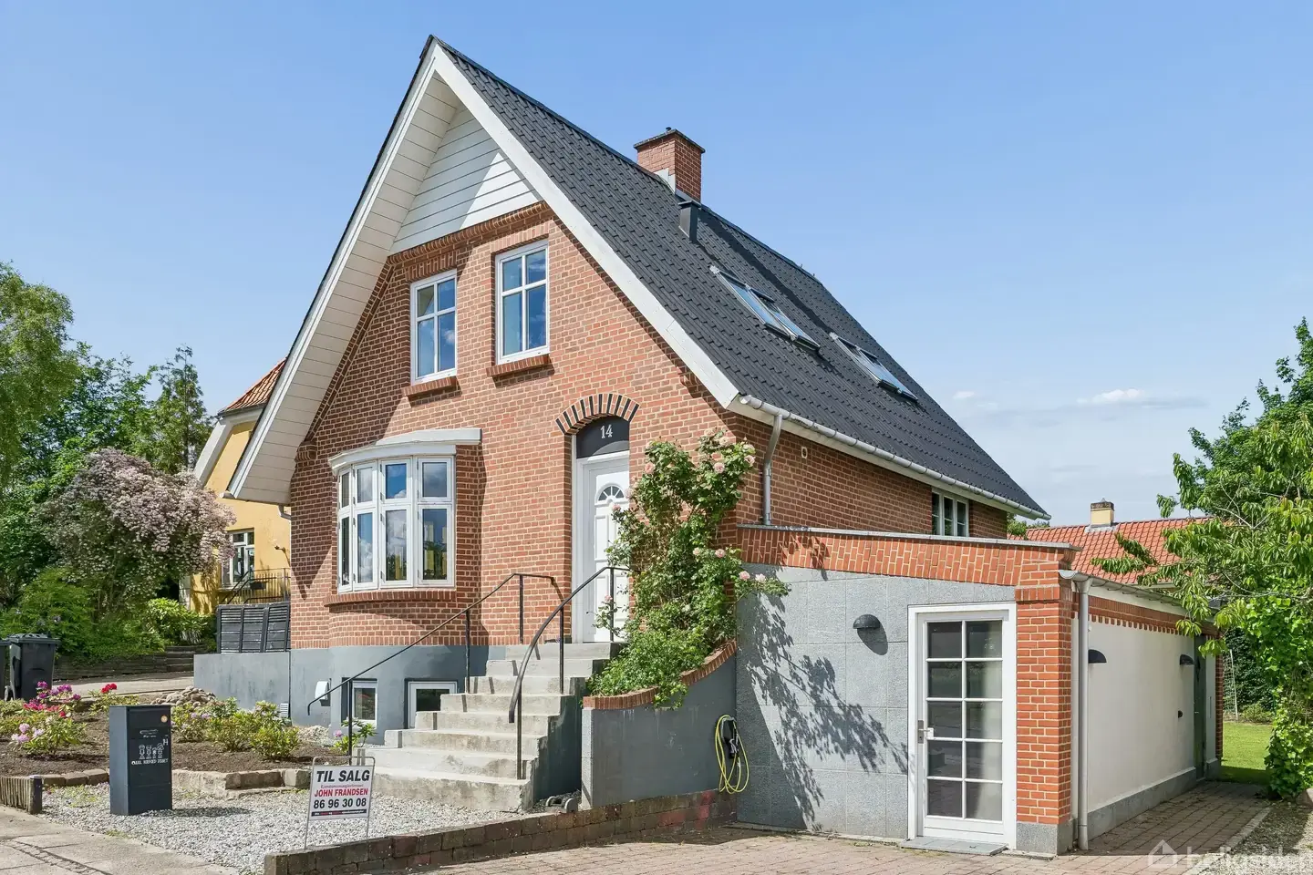 Velholdt murermestervilla
