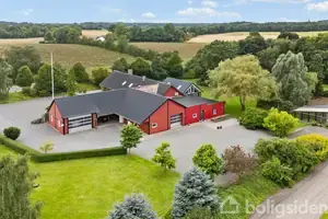 Landejendom på Egtvedvej 33, 6040 Egtved