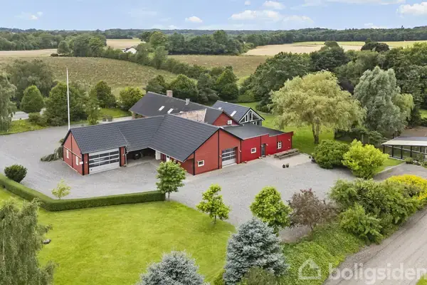 Landejendom på Egtvedvej 33, 6040 Egtved