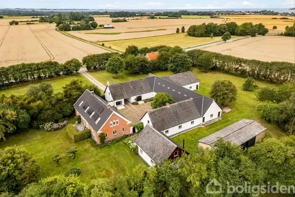 Landejendom på Havnsøvej 34, 4591 Føllenslev