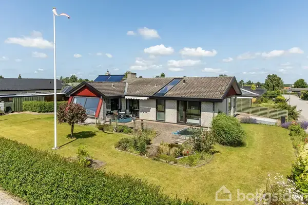 Villa på Granvej 14, 4683 Rønnede