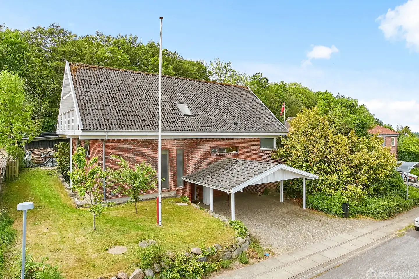Villa på Tornbjerg 69, 8732 Hovedgård