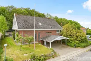 Villa på Tornbjerg 69, 8732 Hovedgård