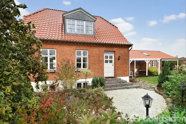 Villa på Knudsvej 36, 8680 Ry