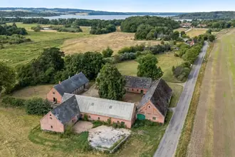 Landejendom på Emborgvej 114, 8660 Skanderborg