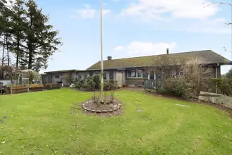 Villa på Sakskærvej 9, Frøslev, 7900 Nykøbing M