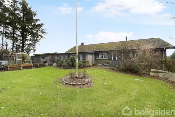 Villa på Sakskærvej 9, 7900 Nykøbing M