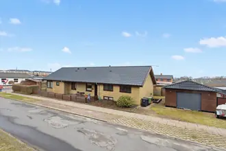 Villa på Peder Skrams Vej 56, 9900 Frederikshavn