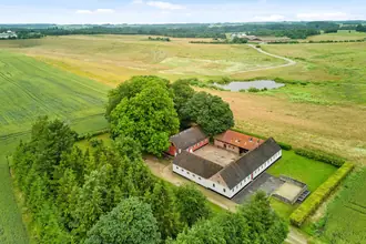Villa på Tværvej 6, Grædstrup, 8740 Brædstrup