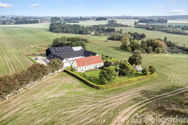 Landejendom på Hulebækvej 37, 4350 Ugerløse