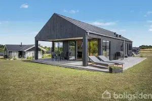 Fritidsbolig på Snebærvej 17, 4780 Stege