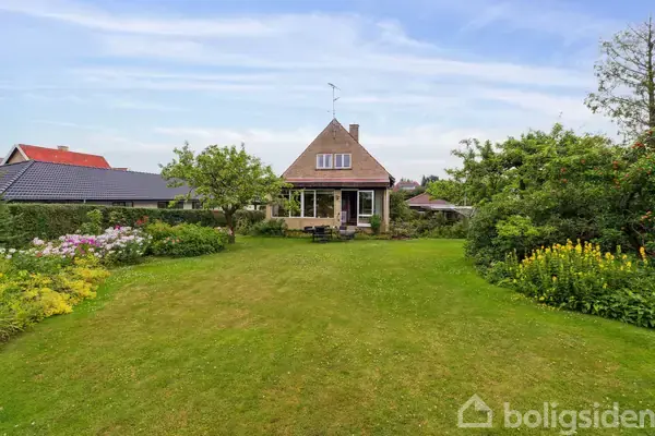 Villa på Hasselvej 3, 2970 Hørsholm