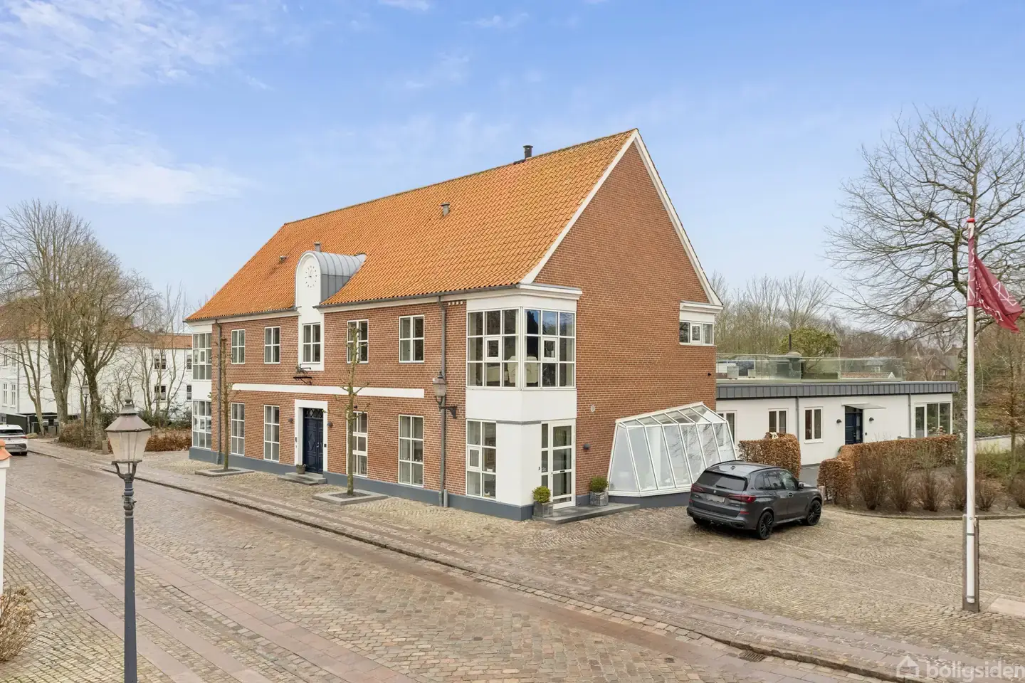 Eksklusiv stuelejlighed i det gamle posthus