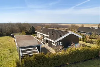 Fritidshus på Skarntydevej 18, Ydø, 4900 Nakskov