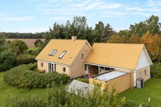 Villa på Sondrupvej 48C, Sondrup, 8350 Hundslund