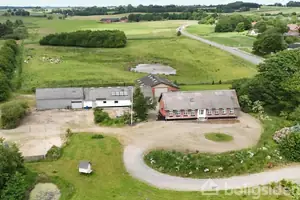 Landejendom på Tørringvej 39, 7300 Jelling