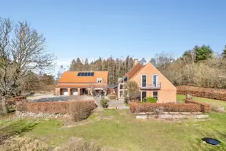 Landejendom på Emborgvej 42A, 8660 Skanderborg