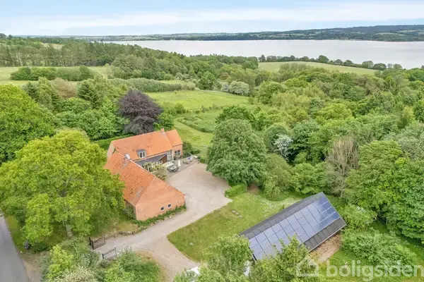 Landejendom på Emborgvej 42A, 8660 Skanderborg
