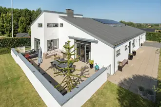 Villa på Højgårdvænget 12, Tjørring, 7400 Herning