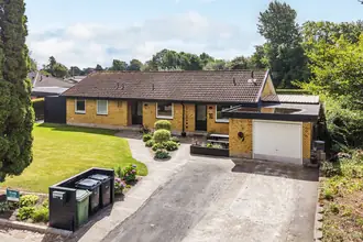 Villa på Elmevej 10, 7173 Vonge