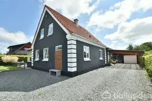 Villa på Hovedgaden 13, 7323 Give