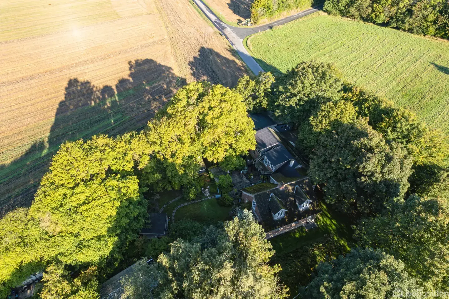 Landejendom på Grenåvej 615, 8541 Skødstrup