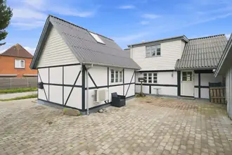 Villa på Heeringvej 1, Dalby, 4690 Haslev