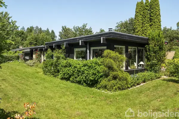 Villa på Fyrresvinget 11, 2840 Holte
