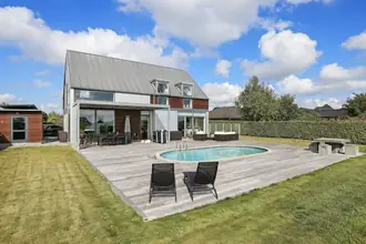 Villa på Elgårdsminde 15, Søften, 8382 Hinnerup