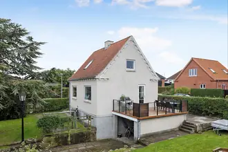 Villa på Lars Falsters Vej 4, 9900 Frederikshavn