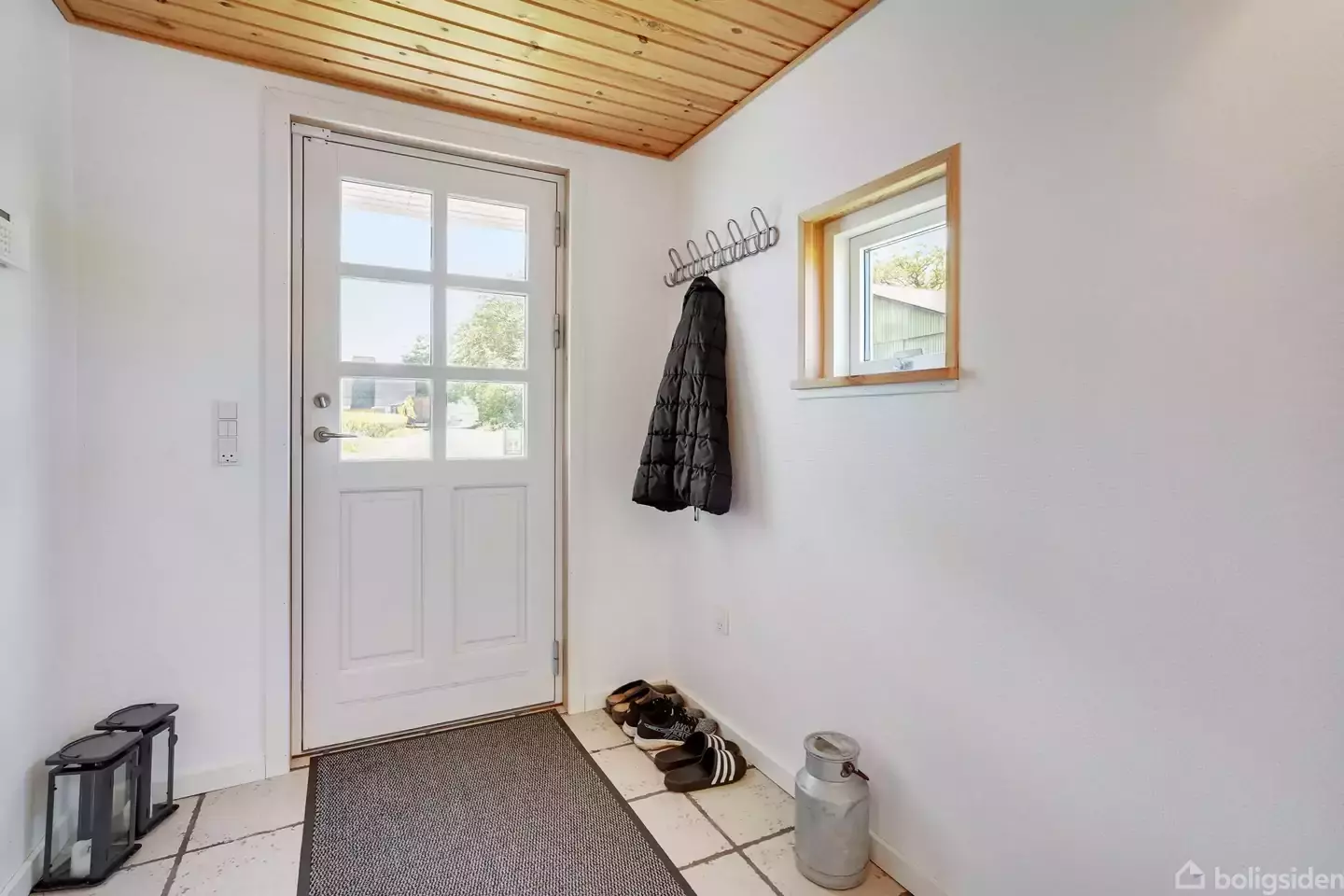 Beliggende i rolige landlige omgivelser med luft til naboer og 5 min til vandet. - Visning 4