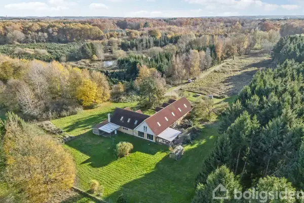 Landejendom på Ovrevej 1, 4190 Munke Bjergby