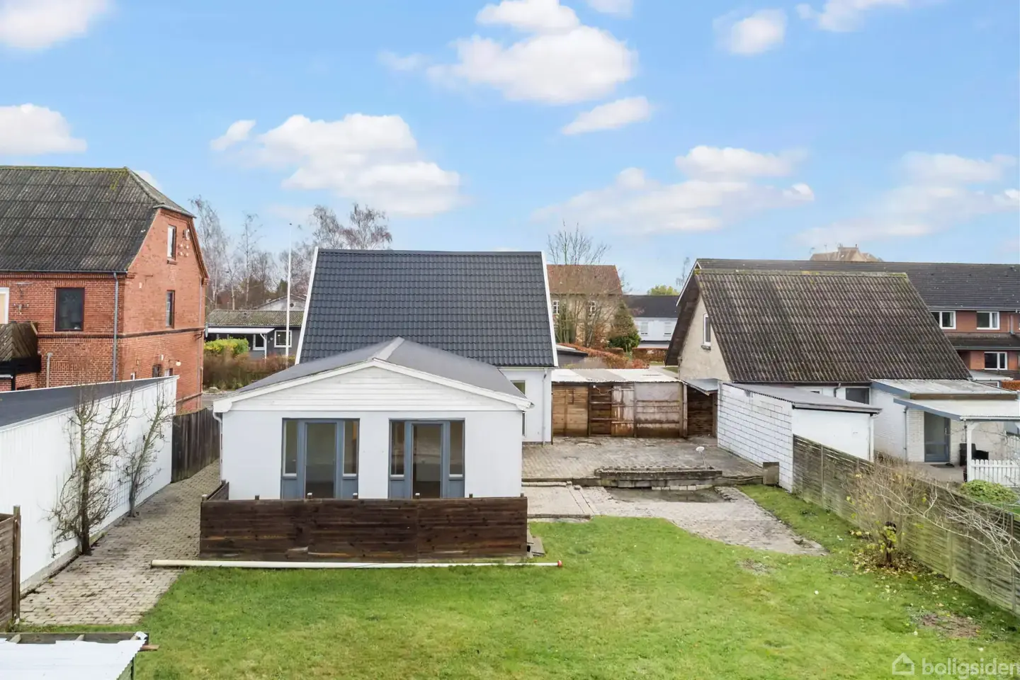 Stor og præsentabel villa med attraktiv beliggenhed i Holeby - Visning 3
