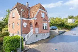 Villa på P C Jensensvej 5, 8732 Hovedgård