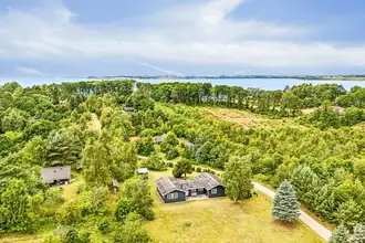 Fritidshus på Tronhøjvej 7, Borup, 8420 Knebel