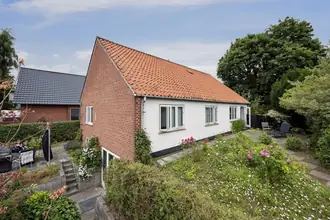 Villa på Oliversvej 2, 2605 Brøndby