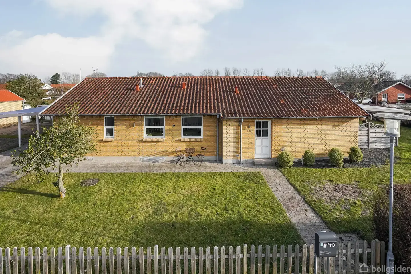 Indbydende etplansvilla med god plads.