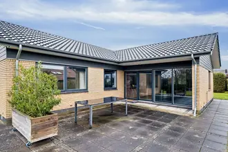 Villa på Enebærvej 38, 8240 Risskov