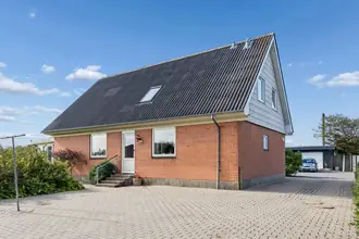 Villa på Hovedgaden 17, Nørre Nissum, 7620 Lemvig