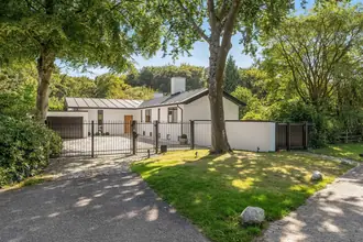 Villa på Elmevej 9, 2950 Vedbæk