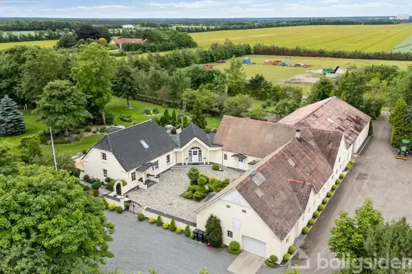 Landejendom på Viborgvej 75, 7470 Karup J