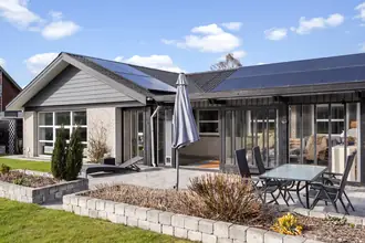 Villa på Hyldevænget 1, 4652 Hårlev