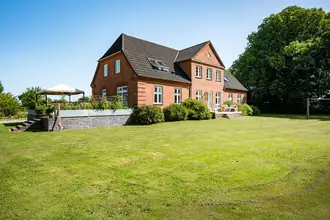 Villa på Gl Kattrupvej 21, Møballe, 8732 Hovedgård