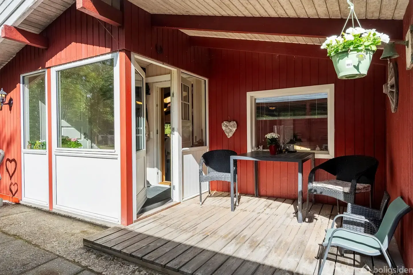 Velholdt og hyggeligt sommerhus - Visning 2