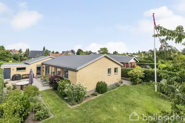 Villa på Niels Bohrs Vej 33, 8260 Viby J