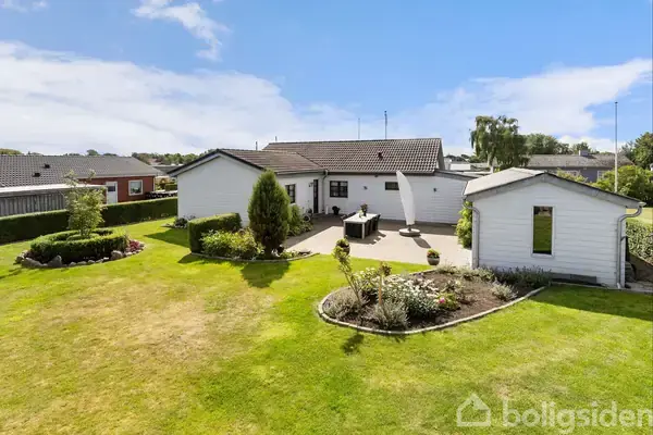 Villa på Violvej 13, 9670 Løgstør