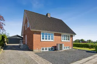 Villa på Vinderslevvej 57, Vinderslev, 8620 Kjellerup