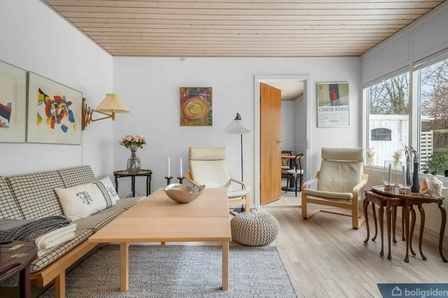 Velholdt rækkehus med skøn lille have