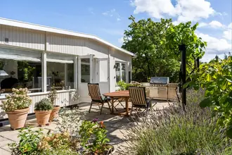 Villa på Munkerup Strandvej 45, 3120 Dronningmølle