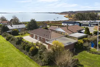 Villa på Fjordbakken 21, Dyves Bro, 4700 Næstved